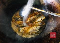 豆豉烧鲫鱼的做法图解5