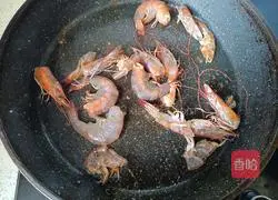 Thai Tom Yum Vermicelli Soup Recipe Illustration 2