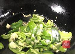 甜椒炒虾仁的做法图解6