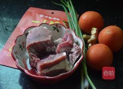 番茄炖牛腩的做法图解1