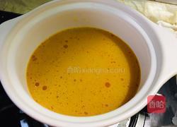 呷哺咖喱什锦砂锅的做法图解3