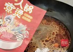 Illustration of how to cook stew in one pot 6