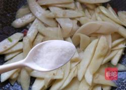 茭白炒肉的做法图解5
