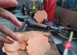 炸红薯片的做法图解2