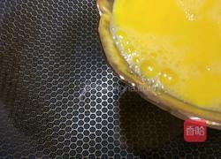 鸡蛋外婆菜炒年糕的做法图解5