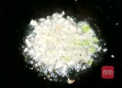 肉饼鸡蛋炒米粉的做法图解10