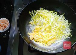 鸡蛋虾仁炒韭黄的做法图解4