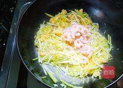 鸡蛋虾仁炒韭黄的做法图解5