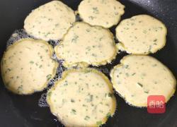 鸡蛋葱油饼的做法图解4