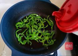 尖椒炒鸡蛋的做法图解10