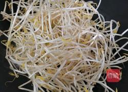 银芽炒蛋的做法图解3