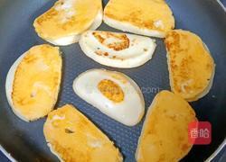 鸡蛋煎馒头片的做法图解11
