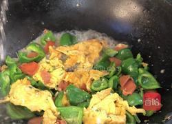 甜椒火腿炒鸡蛋的做法图解9