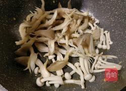 双菇炒鸡蛋的做法图解5