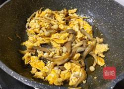 双菇炒鸡蛋的做法图解9