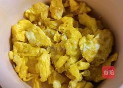 青椒滑蛋虾仁的做法图解3