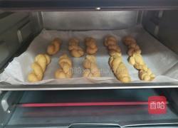 红糖鸡蛋奶香小麻花的做法图解23