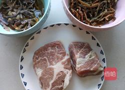 干豆角笋干烧肉的做法图解1