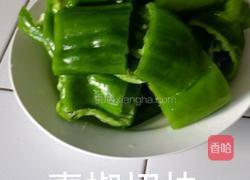 虎皮青椒的做法图解1