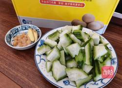 荷包蛋瑶柱丝瓜汤的做法图解2