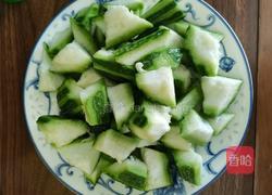 荷包蛋瑶柱丝瓜汤的做法图解3