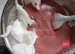 红丝绒草莓奶油蛋糕盒子的做法图解7