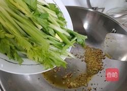 蒜蓉炒西芹的做法图解4