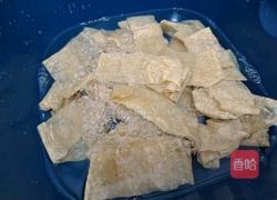 韭菜炒豆皮的做法图解1