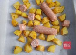 孜然烤香肠土豆的做法图解7