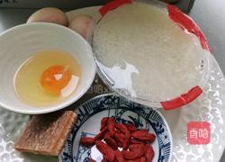 酒酿鸡蛋甜汤的做法图解1