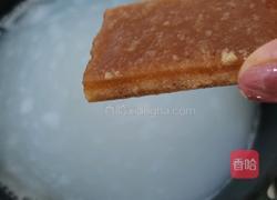 酒酿鸡蛋甜汤的做法图解3