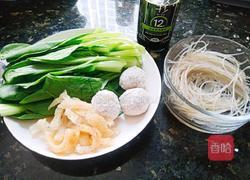 鸡毛菜粉丝皮肚汤的做法图解1