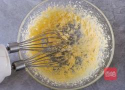 香蕉蛋糕的做法图解3