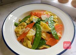 荷兰豆胡萝卜炒蛋的做法图解1