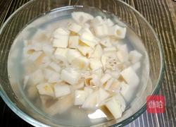 酸辣藕丁的做法图解2