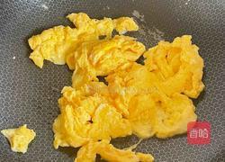 菠菜炒蛋的做法图解3