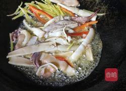 荷兰豆炒鱿鱼的做法图解3