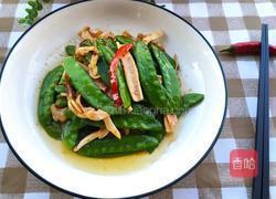 荷兰豆炒鱿鱼的做法图解6