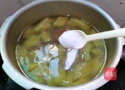 猪肉骨苦瓜汤的做法图解7