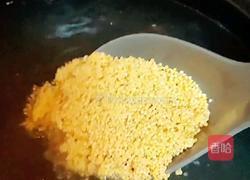 小米海参粥的做法图解4