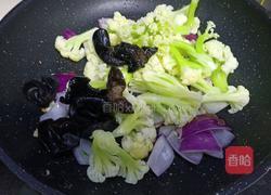 花菜炒香肠的做法图解9