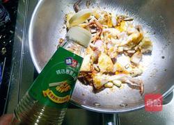 暖心梭子蟹粉丝煲的做法图解10