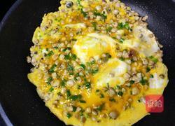 蚬肉炒蛋的做法图解7