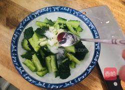 炝拌黄瓜的做法图解4