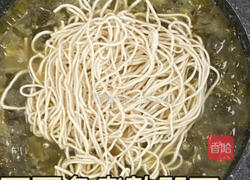 酸菜面的做法图解6