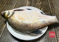 红烧武昌鱼的做法图解1