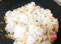 酱油蛋炒饭的做法图解8