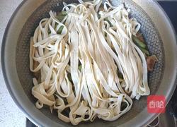 土豆炖豆角焖面的做法图解12