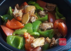 不加一滴水の番茄鸡的做法图解12