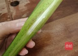 茭白炒肉的做法图解3